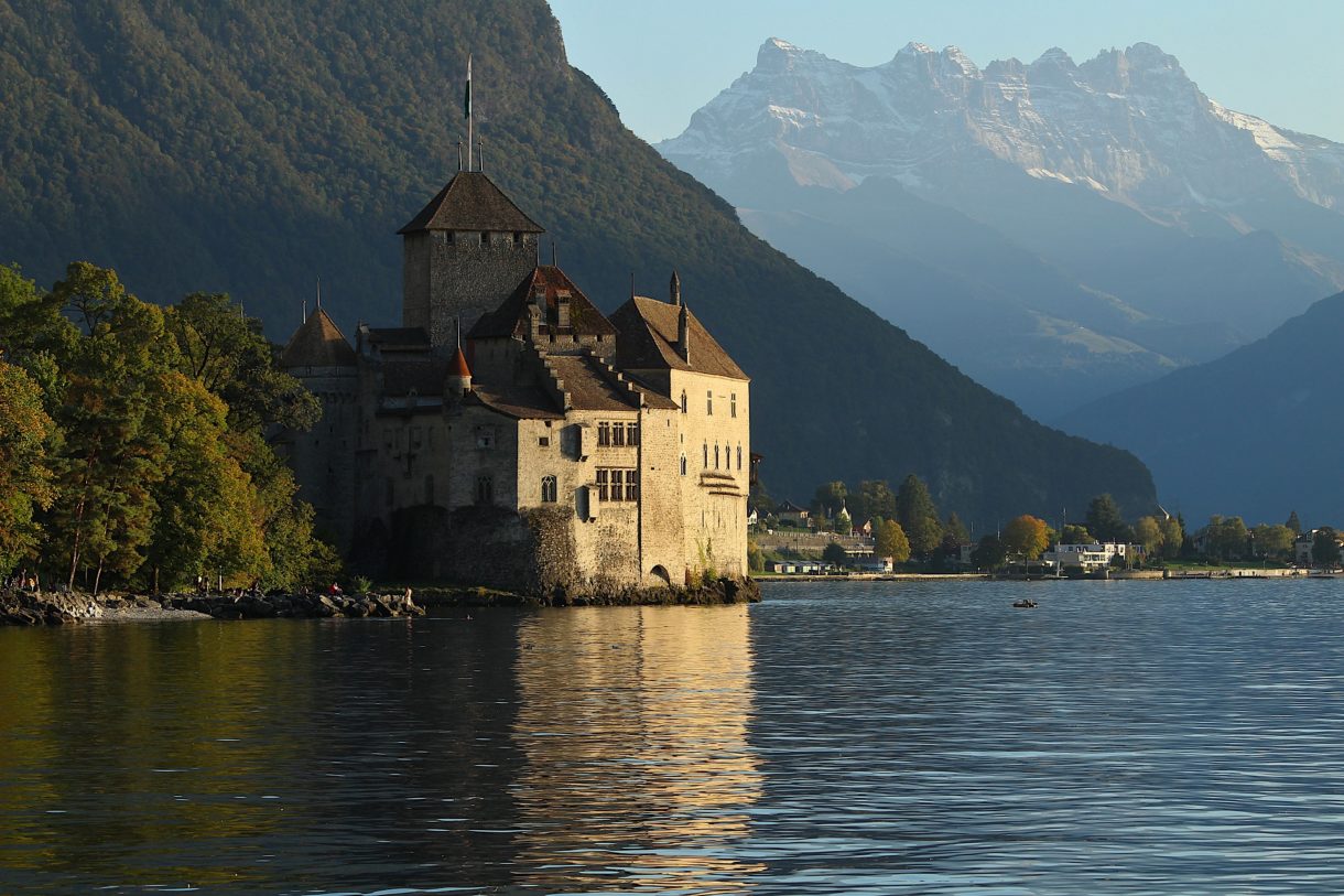 Espectaculares lagos para conocer en Suiza