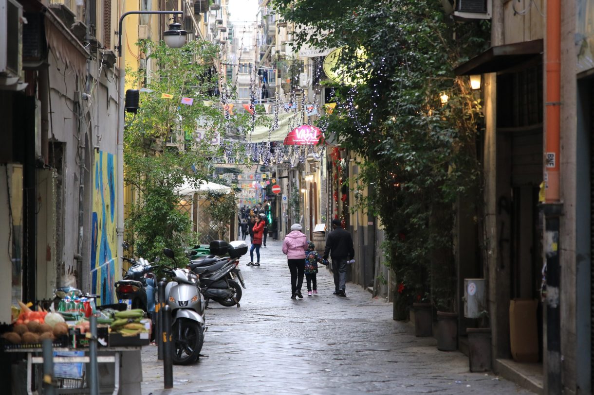 Descubre los mejores rincones de Nápoles en vacaciones