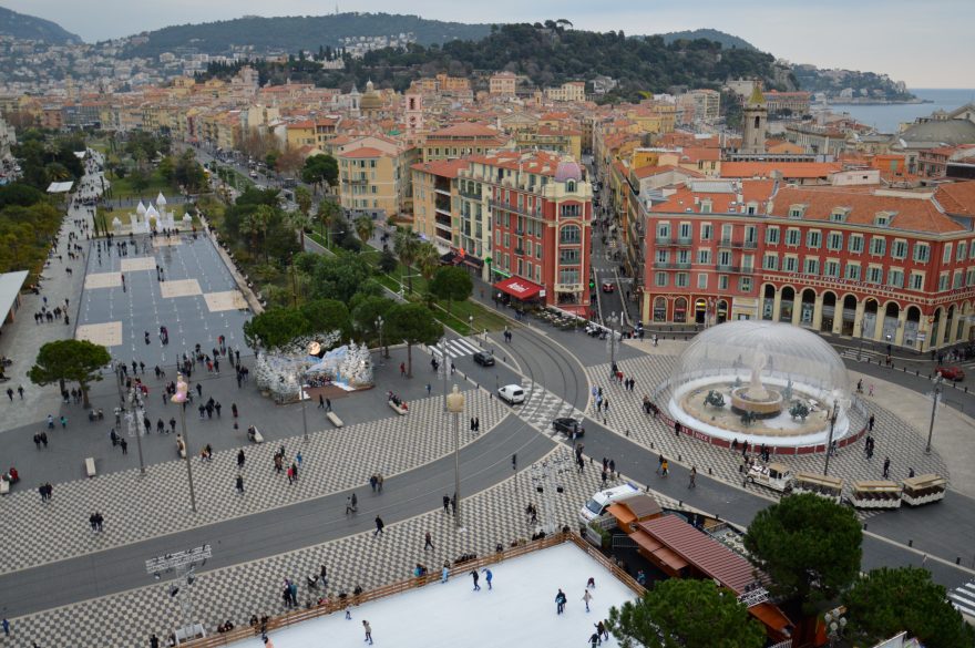 La Plaza de Massena es el corazón de la ciudad vieja de Niza