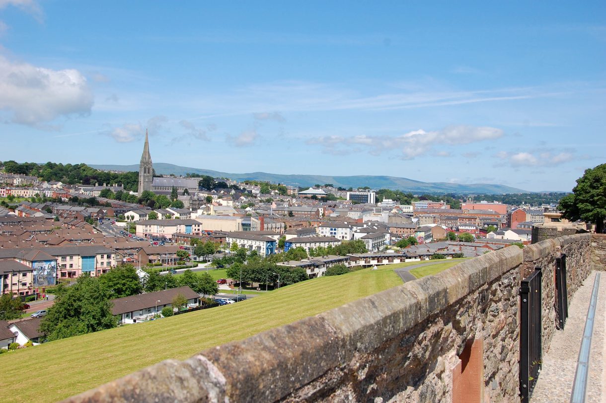 Las murallas de Derry, uno de los lugares más interesantes de Irlanda del Norte