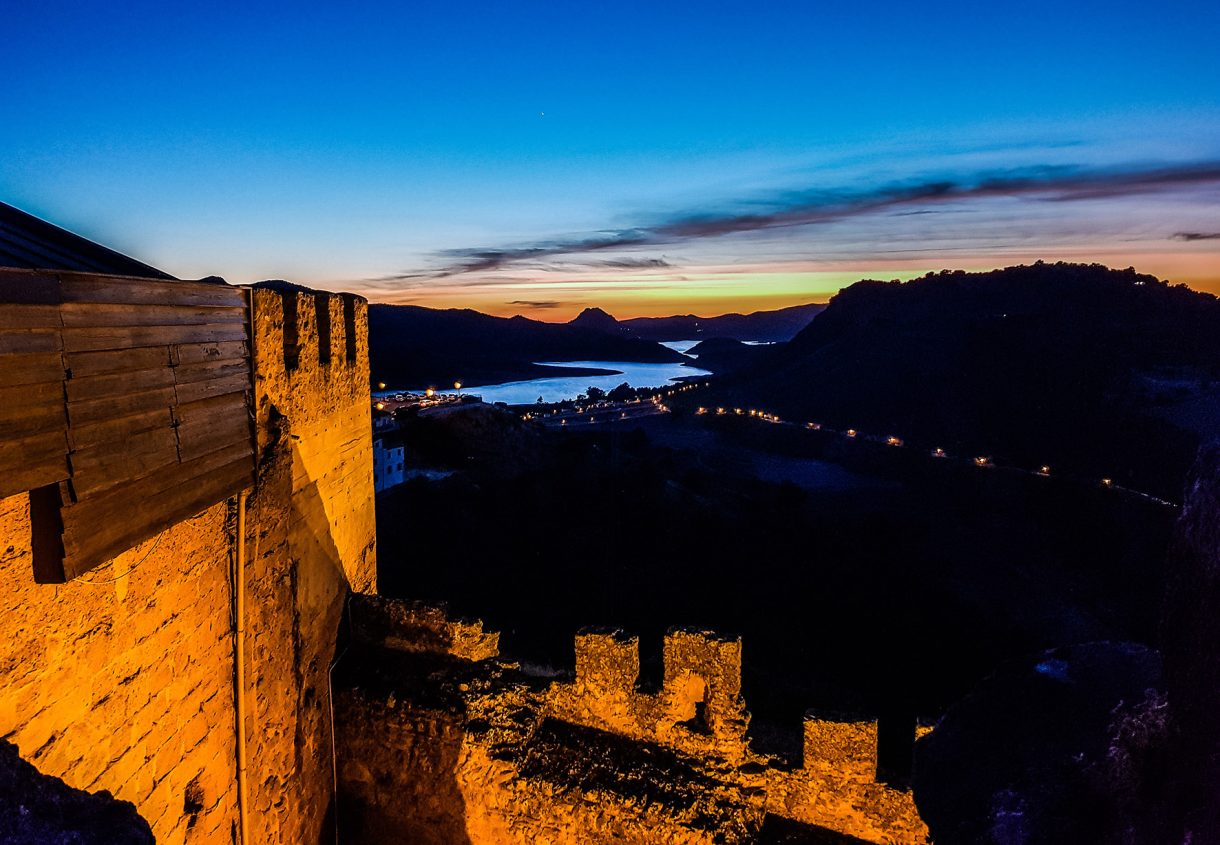 Descubre el castillo de Iznájar gracias a la Escape Room ‘Las sombras de Hisn-Ashar’