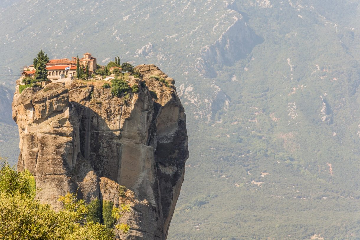 Conoce los monasterios de Meteora en Grecia