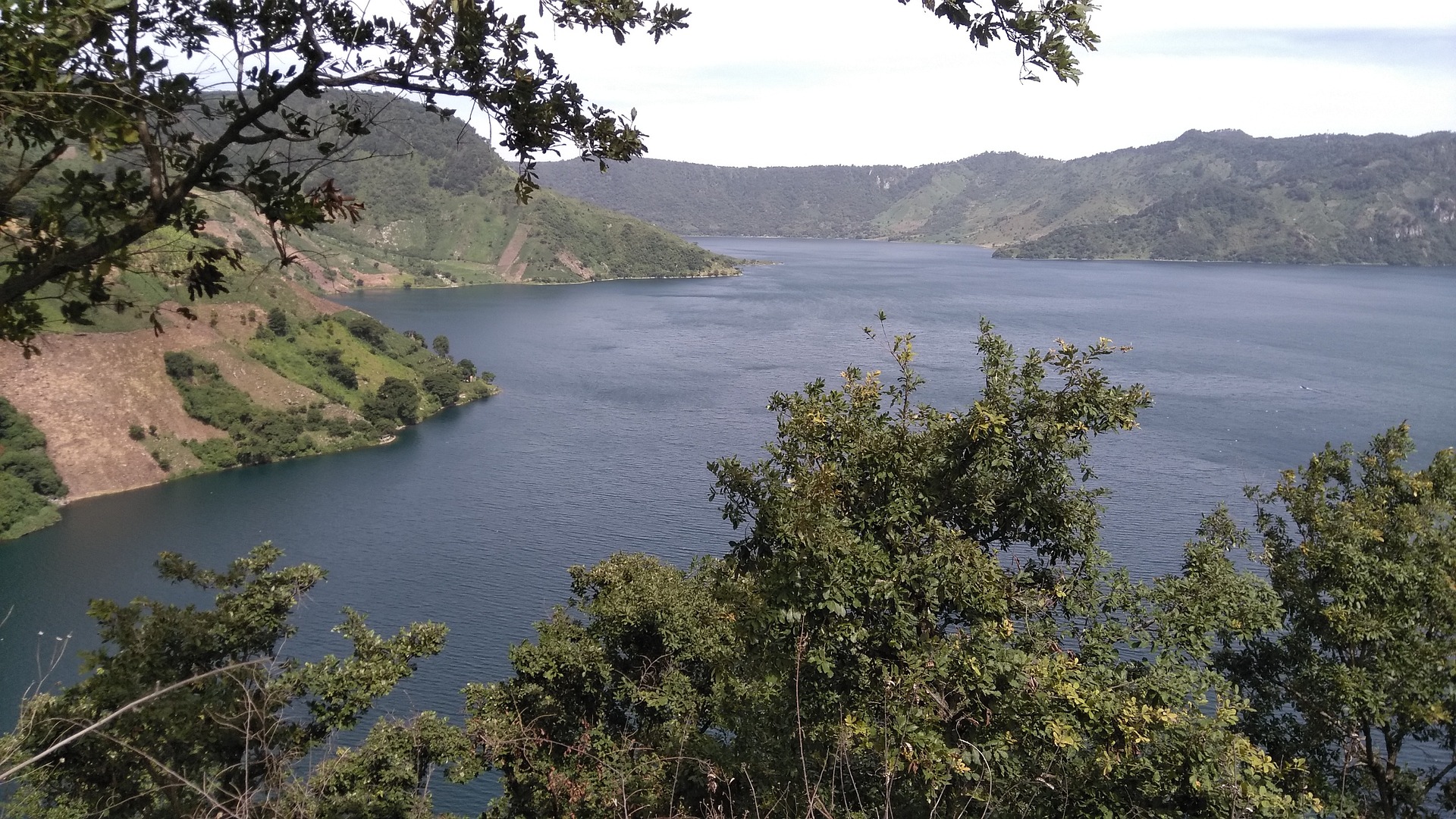 Ayarza Lake 