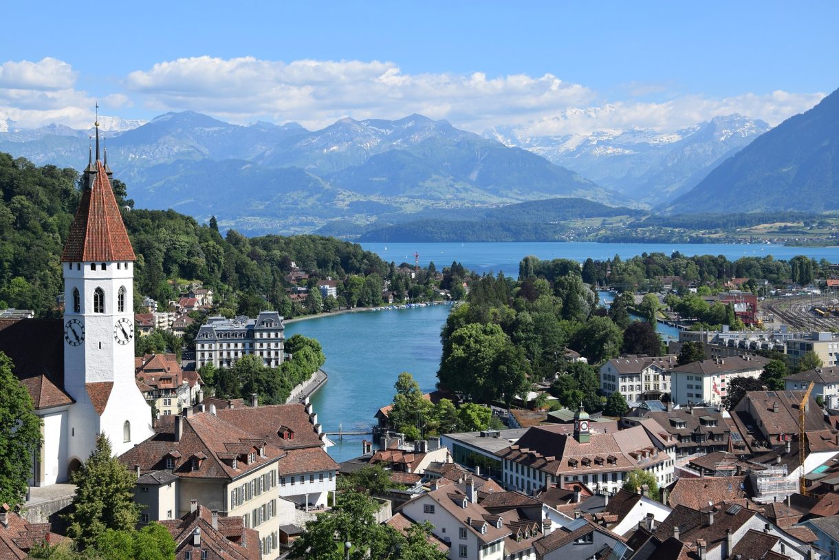 Descubre los mejores encantos de Thun en vacaciones