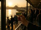Moverse por Estambul: tranvía, ferry y la tarjeta Istanbulkart paso a paso