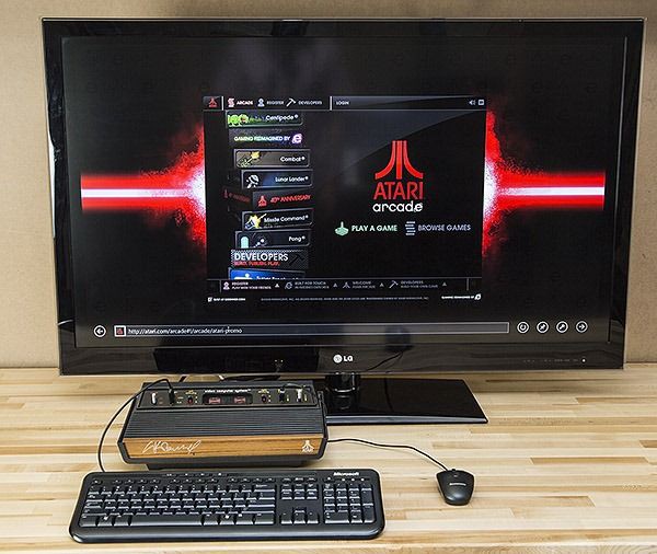 Microsoft y Atari presentan un Atari 2600 con el corazón de un Intel Core i7