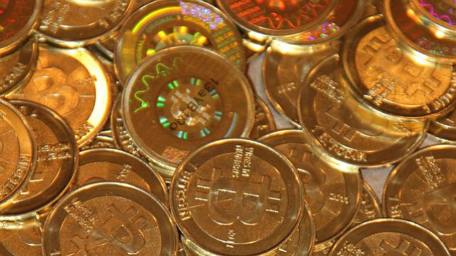 Un británico tira a la basura por error un disco duro con 5,5 millones de euros en Bitcoins