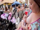 Se manifiestan para reivindicar la lactancia materna