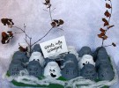 Manualidades para Halloween: Cementerio de fantasmas de cartón