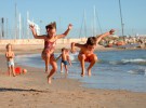 Niños siempre localizados en las playas del País Vasco