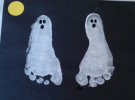 Manualidades para Halloween: Fantasmas con huella