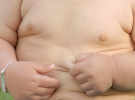 Más riesgo de hipertensión para los bebés que ganan peso rápidamente