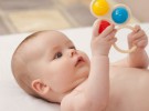 El sonajero, juguete fundamental para el  bebé