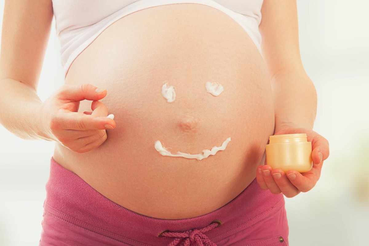 Tratamientos naturales para las estrías del embarazo