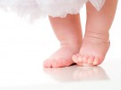 El podólogo infantil cuida los pies de tu bebé