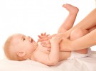 Una buena hidratación de la piel del bebé para evitar la dermatitis atópica