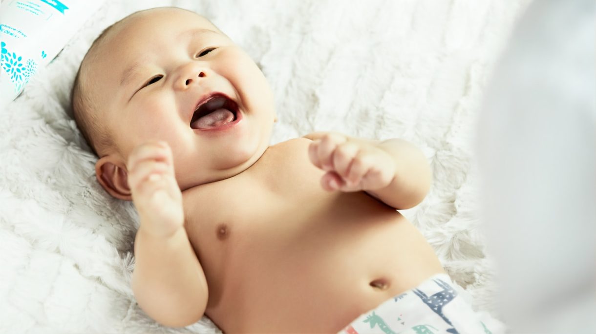 Tipos de sonrisa del bebé: angelical, social y selectiva
