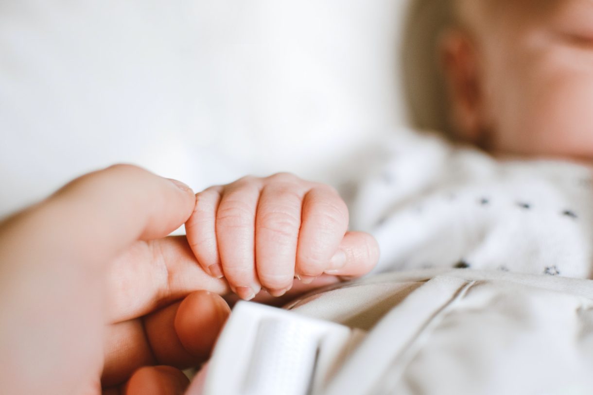 8 cuidados básicos que aportan bienestar al recién nacido