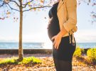 Otoño: 6 ventajas de los reportajes de embarazo en exteriores