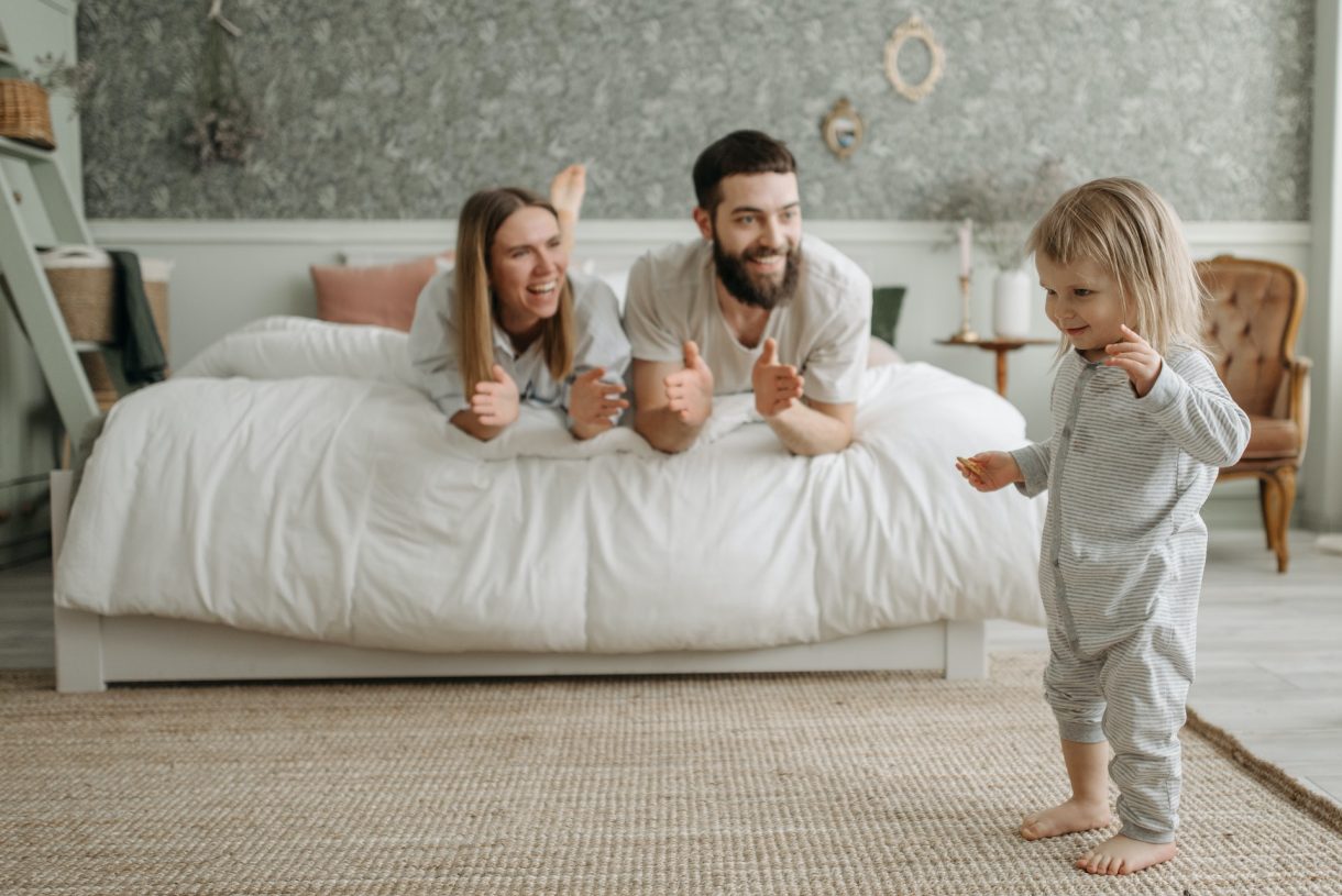 6 causas de aburrimiento en parejas con hijos pequeños