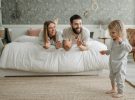 6 causas de aburrimiento en parejas con hijos pequeños