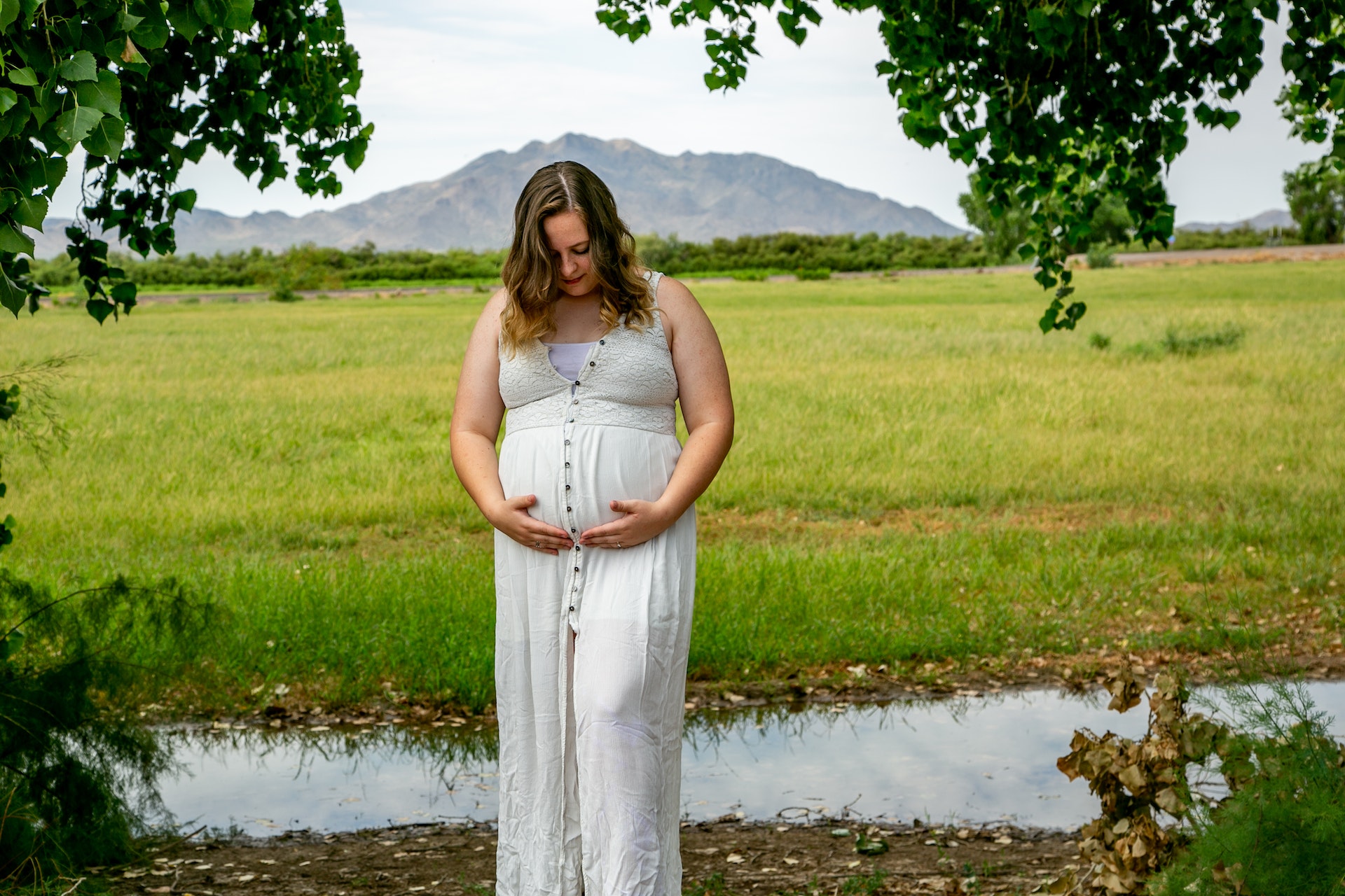 Razones Para Tocarse La Tripa Durante El Embarazo