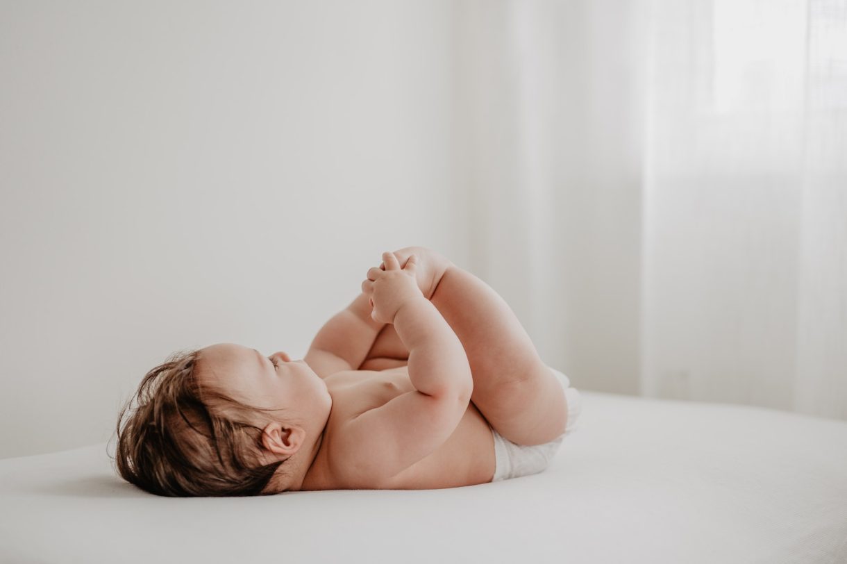 Cómo prevenir caídas desde el cambiador del bebé: 5 consejos