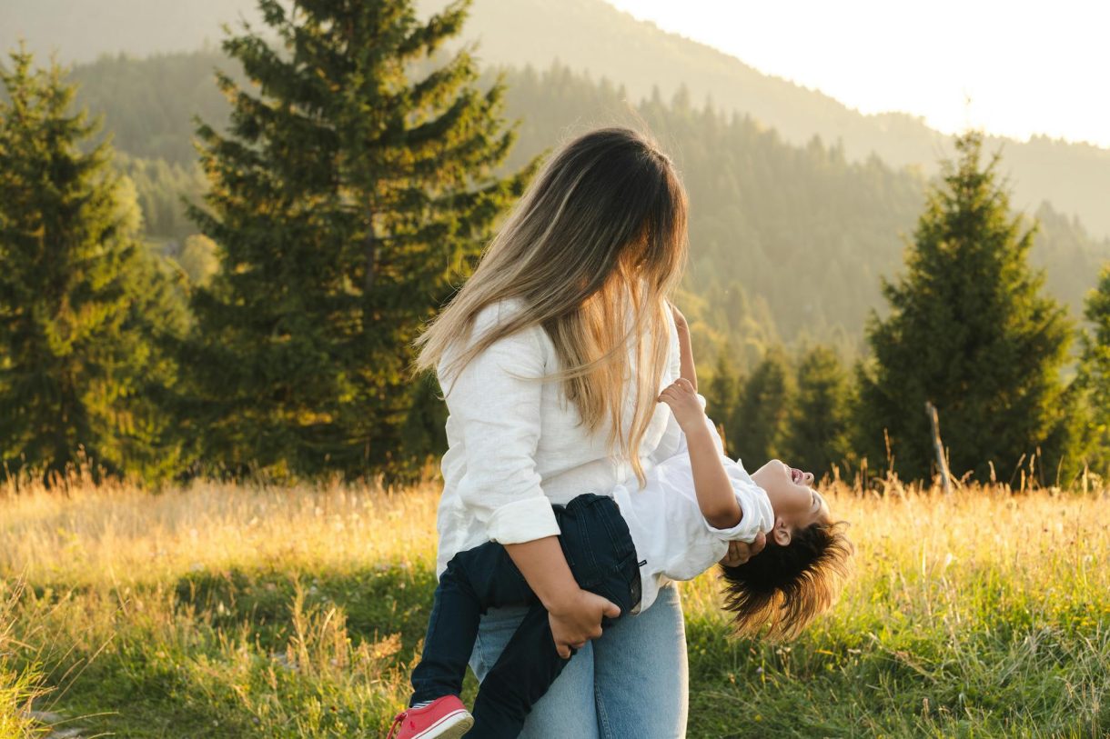 Qué hacer cuando te juzgas negativamente como madre: 5 consejos